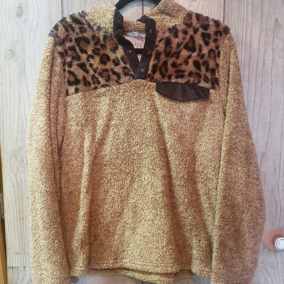 Sherpa leopard 3/4 zip - Picture 1 of 1